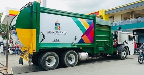 Alcaldía de Fantino compra dos camiones para mejorar servicio de recogida de basura con Fondos Mineros