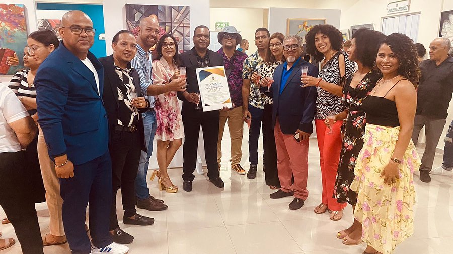 Colectivo Coco D’Art y Proartesanía en coordinación con el Ayuntamiento de Fantino realizan exhibición de arte en la Biblioteca Profesora Eneida Frías