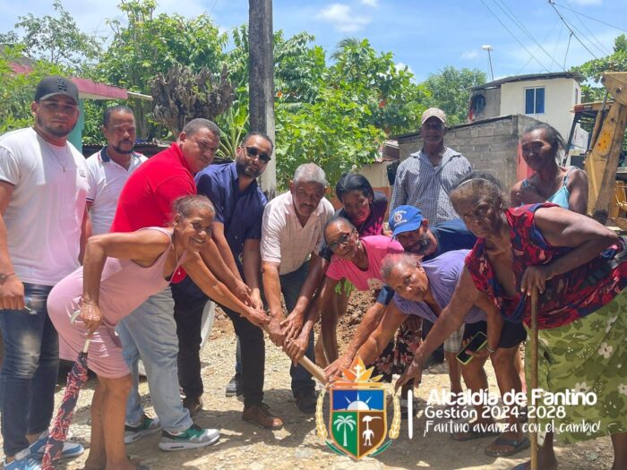 primer picazo puente sector La Altagracia